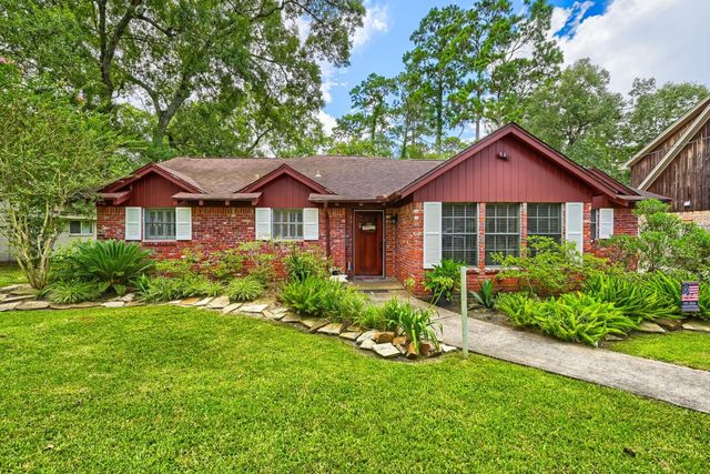 1200 Plantation Drive, Dickinson, TX 77539