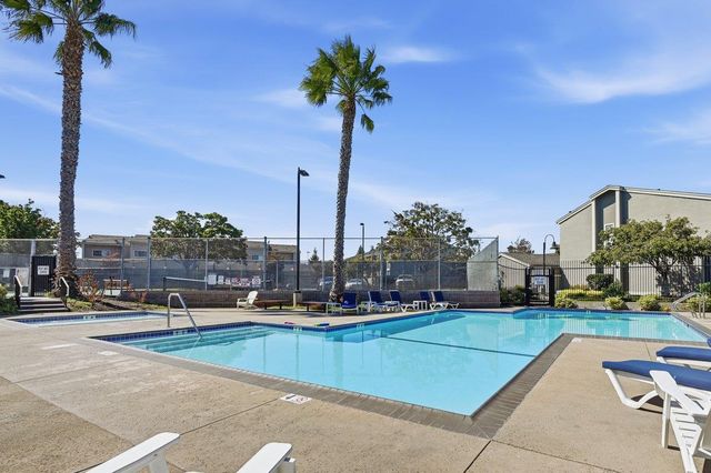 810 Andromeda Lane, Foster City, CA 94404