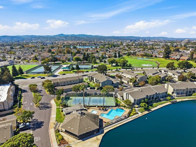 810 Andromeda Lane, Foster City, CA 94404