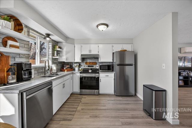 1711 6th St. S., Nampa, ID 83651