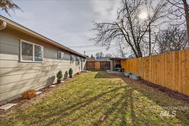 1711 6th St. S., Nampa, ID 83651