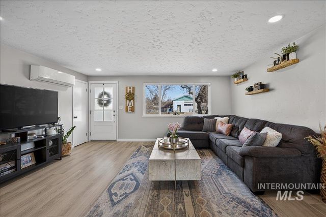 1711 6th St. S., Nampa, ID 83651