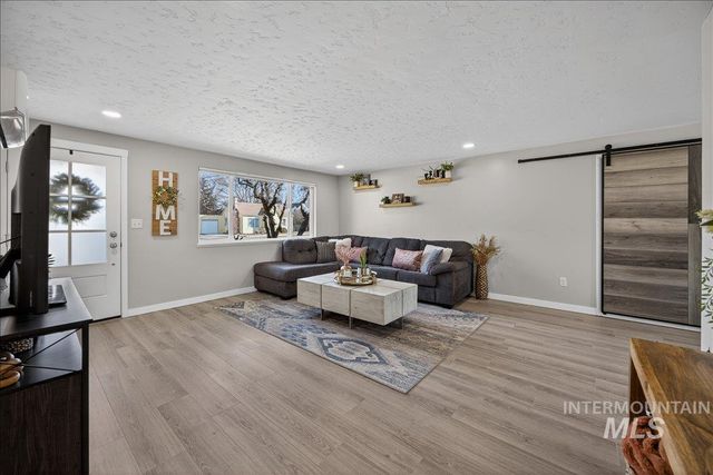 1711 6th St. S., Nampa, ID 83651