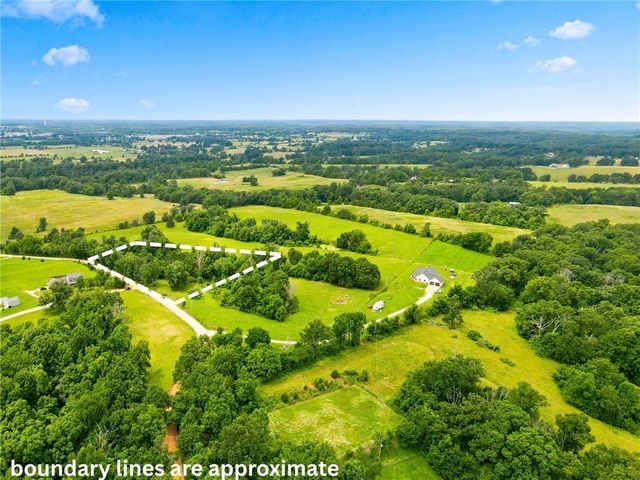 Lucas Lane, Pea Ridge, AR 72751