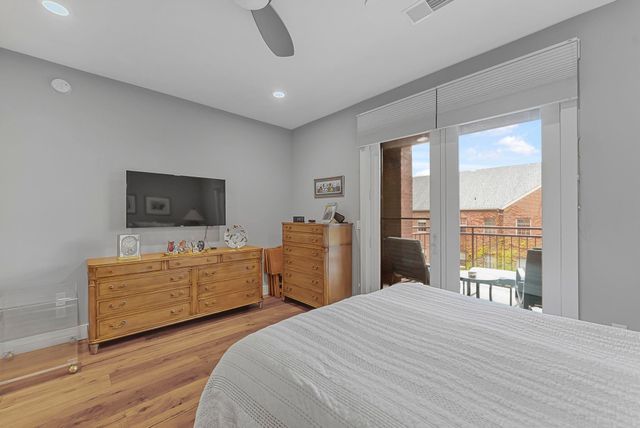 215 Washington Street 3F, Traverse City, MI 49684