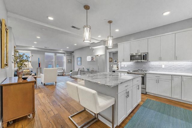 215 Washington Street 3F, Traverse City, MI 49684