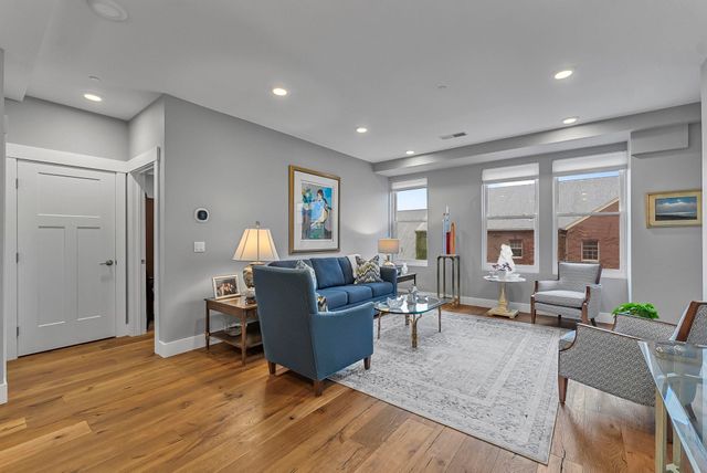 215 Washington Street 3F, Traverse City, MI 49684