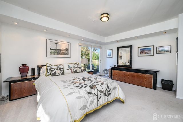 15 Carlow Way, Hazlet, NJ 07730
