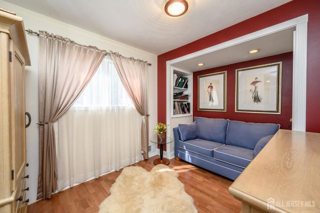 15 Carlow Way, Hazlet, NJ 07730