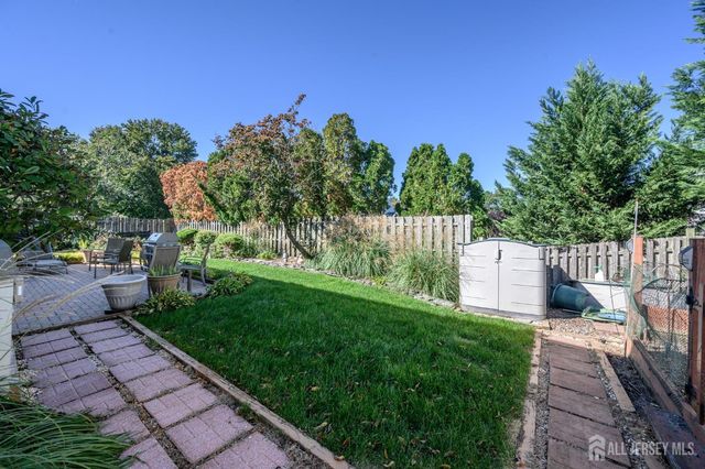 15 Carlow Way, Hazlet, NJ 07730