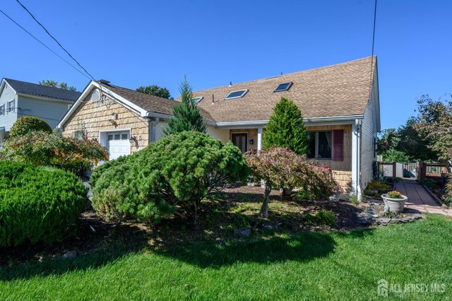 15 Carlow Way, Hazlet, NJ 07730