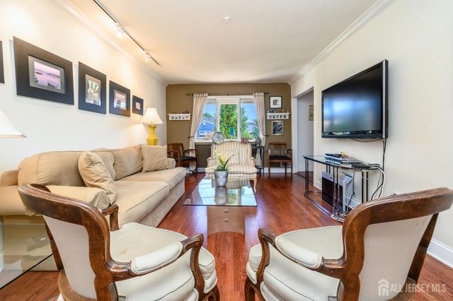 15 Carlow Way, Hazlet, NJ 07730