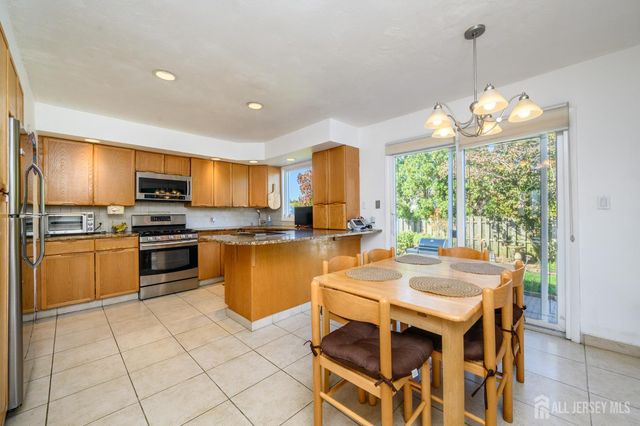 15 Carlow Way, Hazlet, NJ 07730