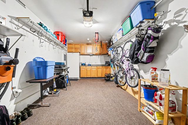 6042 E Fieldstone Hills Drive SE 11, Caledonia, MI 49316