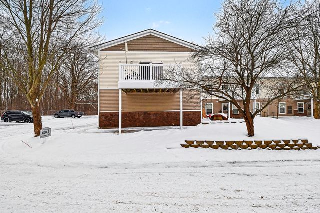 6042 E Fieldstone Hills Drive SE 11, Caledonia, MI 49316