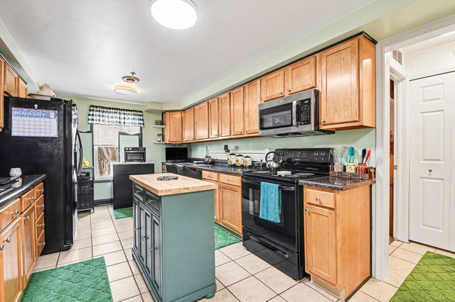 6042 E Fieldstone Hills Drive SE 11, Caledonia, MI 49316