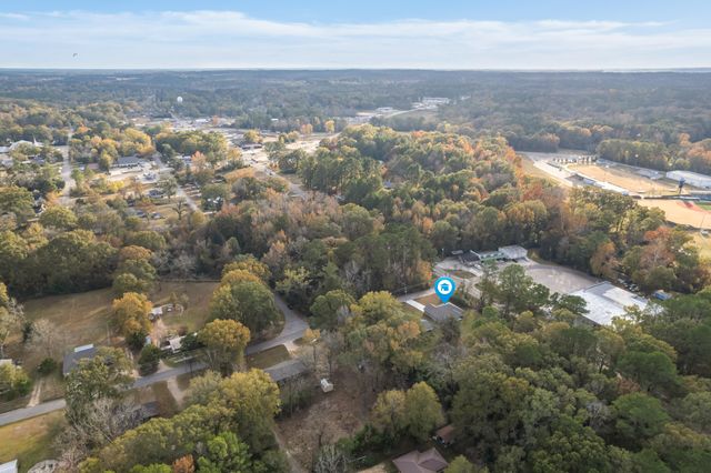 4 Front Ave., Sumrall, MS 39482