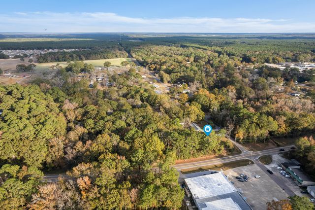 4 Front Ave., Sumrall, MS 39482