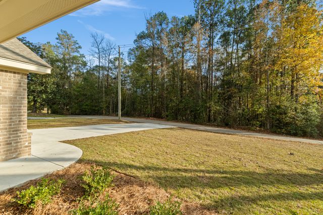 4 Front Ave., Sumrall, MS 39482