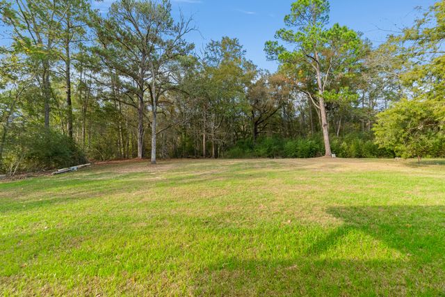 4 Front Ave., Sumrall, MS 39482