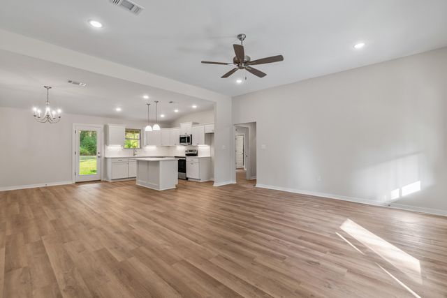 4 Front Ave., Sumrall, MS 39482