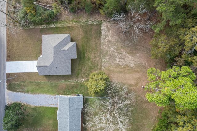 4 Front Ave., Sumrall, MS 39482