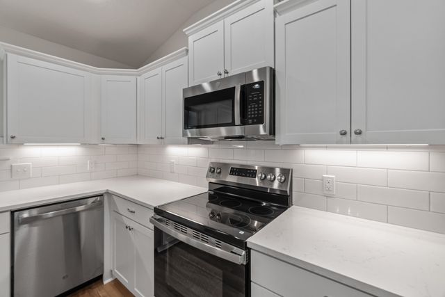 4 Front Ave., Sumrall, MS 39482