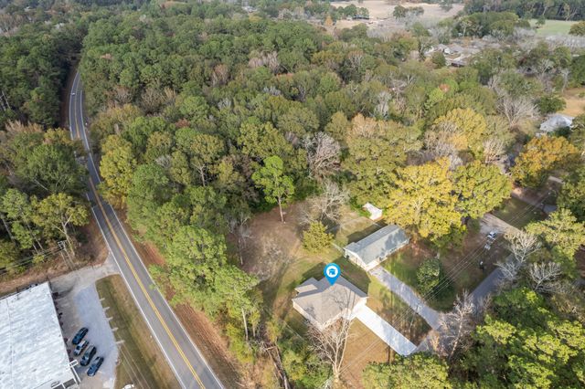 4 Front Ave., Sumrall, MS 39482