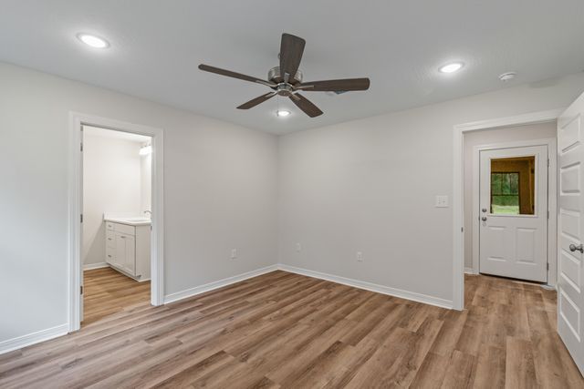 4 Front Ave., Sumrall, MS 39482