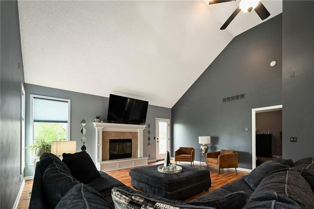 712 S Adams Street, Raymore, MO 64083