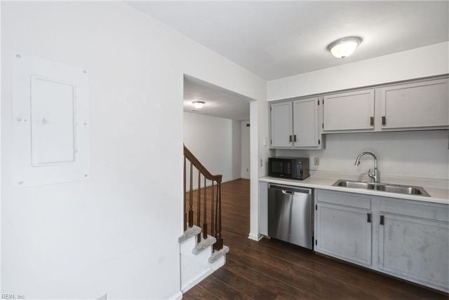 5208 Richard RD, Virginia Beach, VA 23462