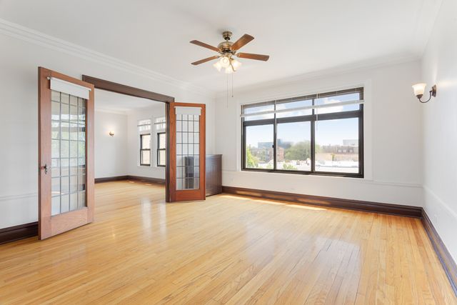 2352 N Spaulding Avenue 303, Chicago, IL 60647