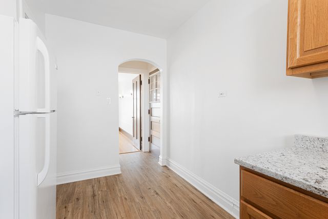 2352 N Spaulding Avenue 303, Chicago, IL 60647