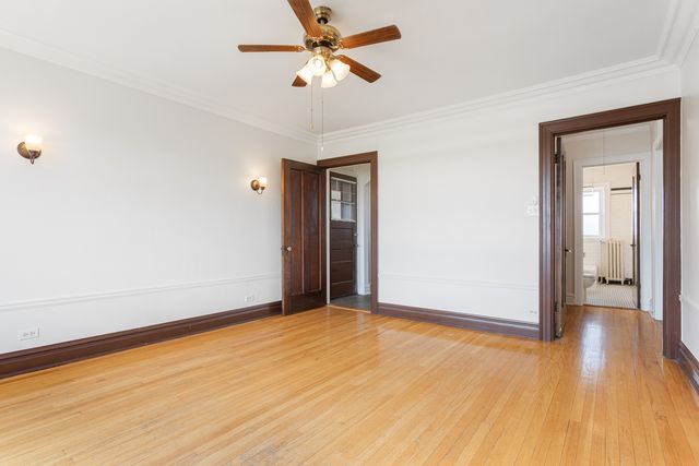 2352 N Spaulding Avenue 303, Chicago, IL 60647