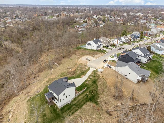 33 Floral Avenue, Fort Mitchell, KY 41017