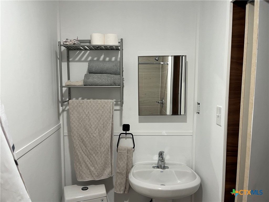 Image 20 of property listing at 740 & 720 County Road 334, Gatesville, TX 76528