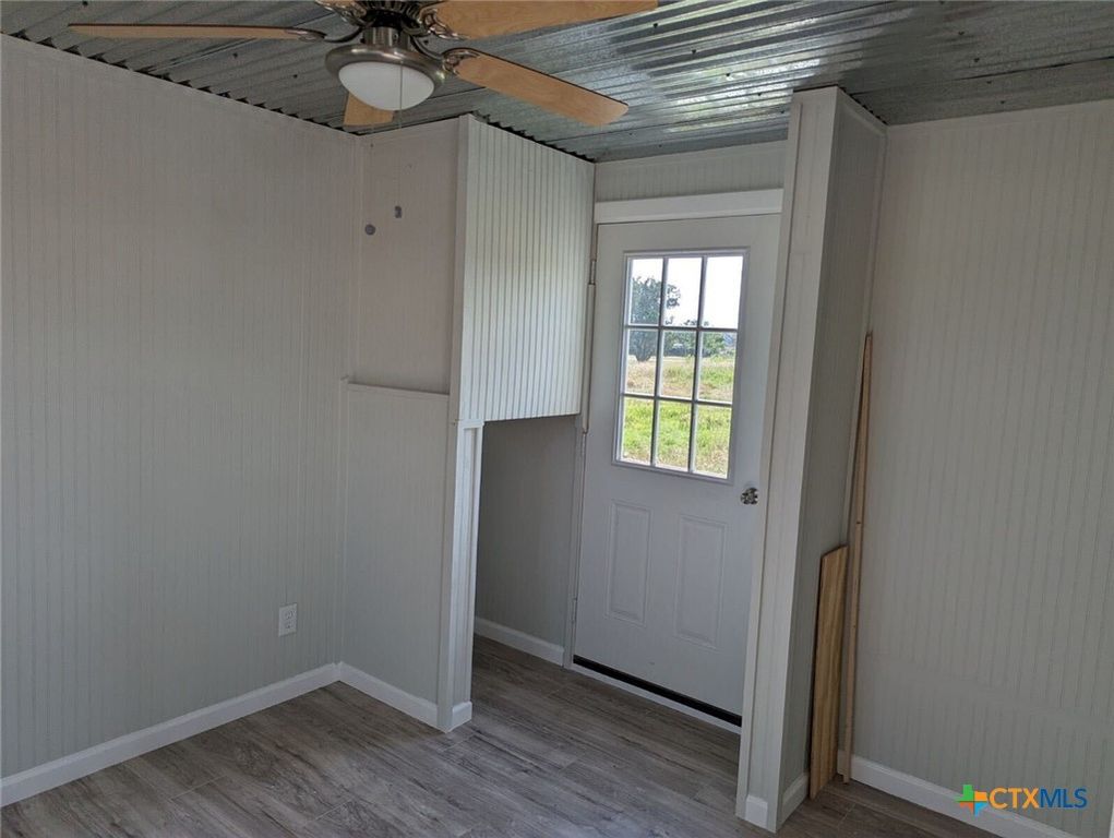 Image 7 of property listing at 740 & 720 County Road 334, Gatesville, TX 76528