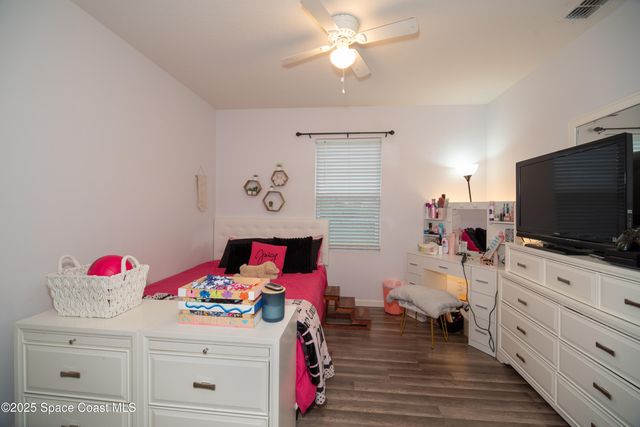 583 Octavius Road SW, Palm Bay, FL 32908