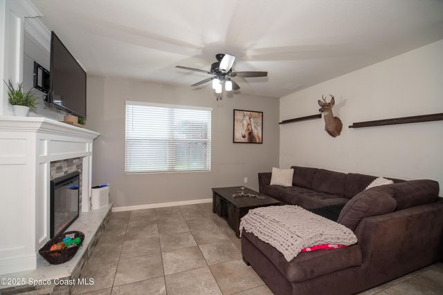 583 Octavius Road SW, Palm Bay, FL 32908