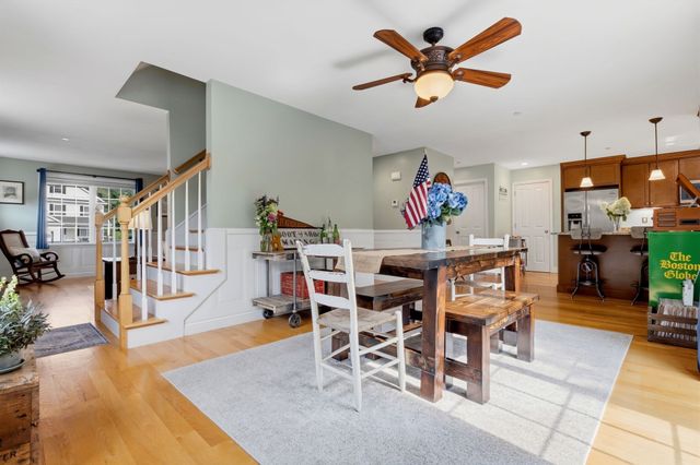 9 Comanche Cir 11, Haverhill, MA 01835