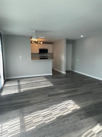 22148 Dante Street 212, Oak Park, MI 48237