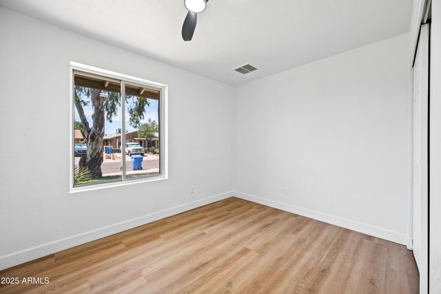 1444 W WICKIEUP Lane, Phoenix, AZ 85027