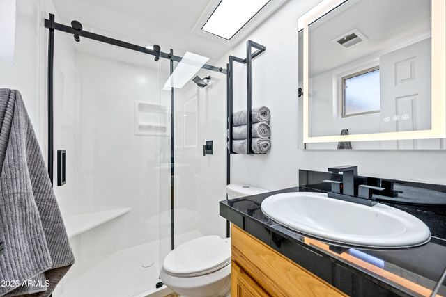 1444 W WICKIEUP Lane, Phoenix, AZ 85027