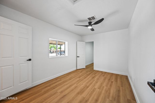 1444 W WICKIEUP Lane, Phoenix, AZ 85027