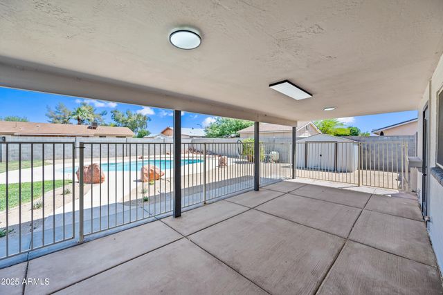 1444 W WICKIEUP Lane, Phoenix, AZ 85027