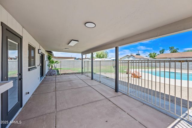 1444 W WICKIEUP Lane, Phoenix, AZ 85027