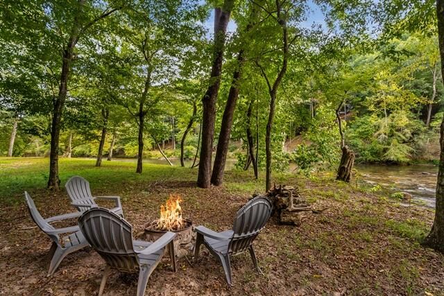 110 Novena Court, Ellijay, GA 30540