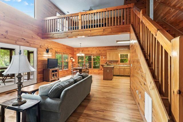110 Novena Court, Ellijay, GA 30540