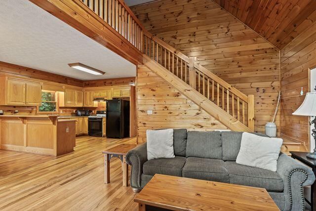 110 Novena Court, Ellijay, GA 30540