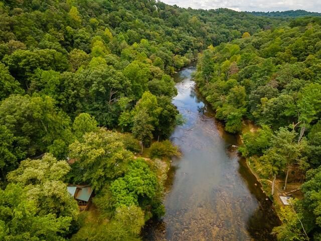 110 Novena Court, Ellijay, GA 30540